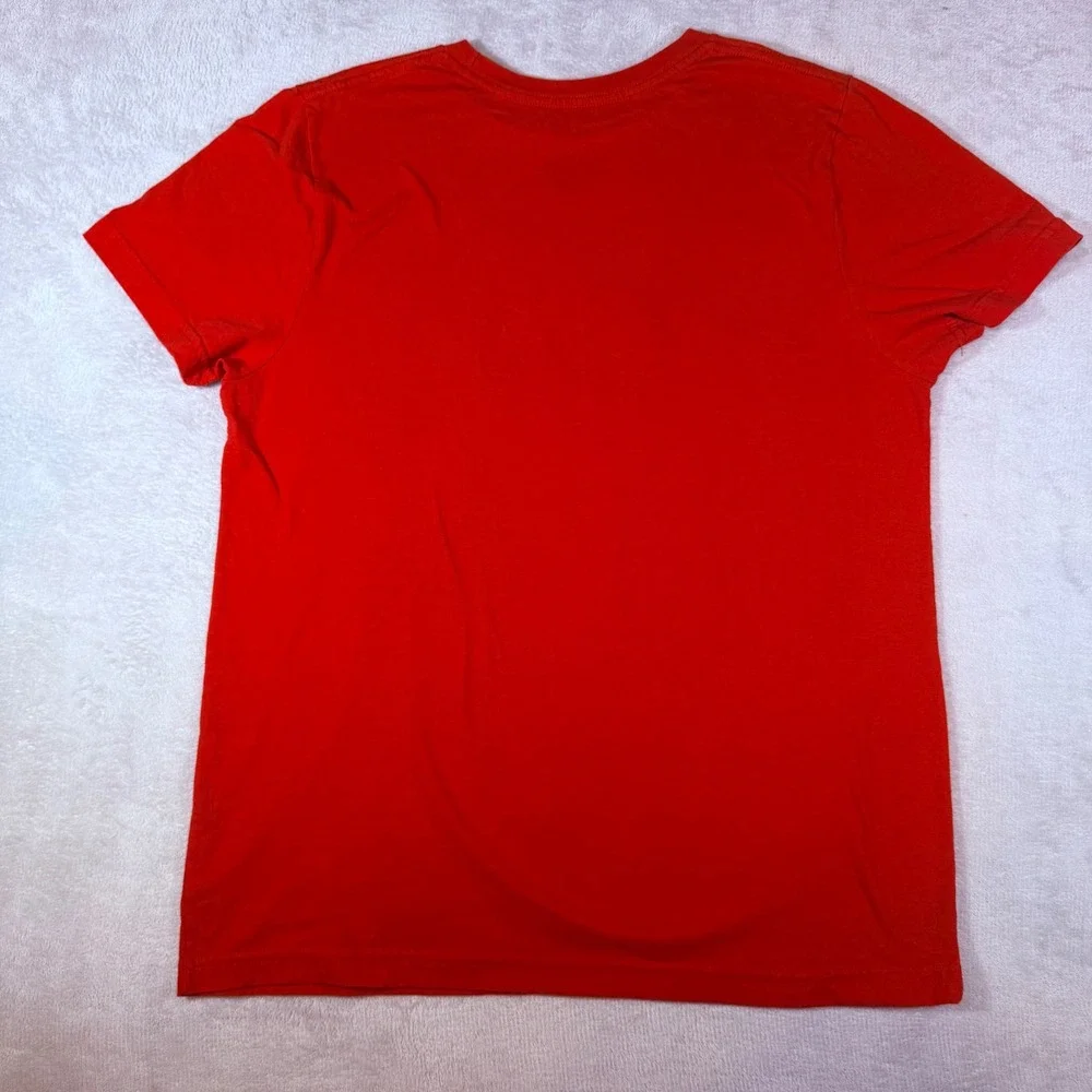 Buc-ee's Red Graphic T-Shirt Mens Large Short Sleeve Beaver Logo Texas‎ Tee